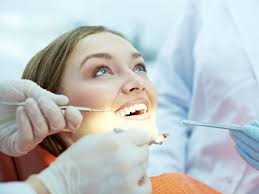 How a Family Dentist Encourages Healthy Habits for Better Oral Health