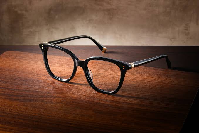 Choosing the Ideal Eye Glasses for Your Needs